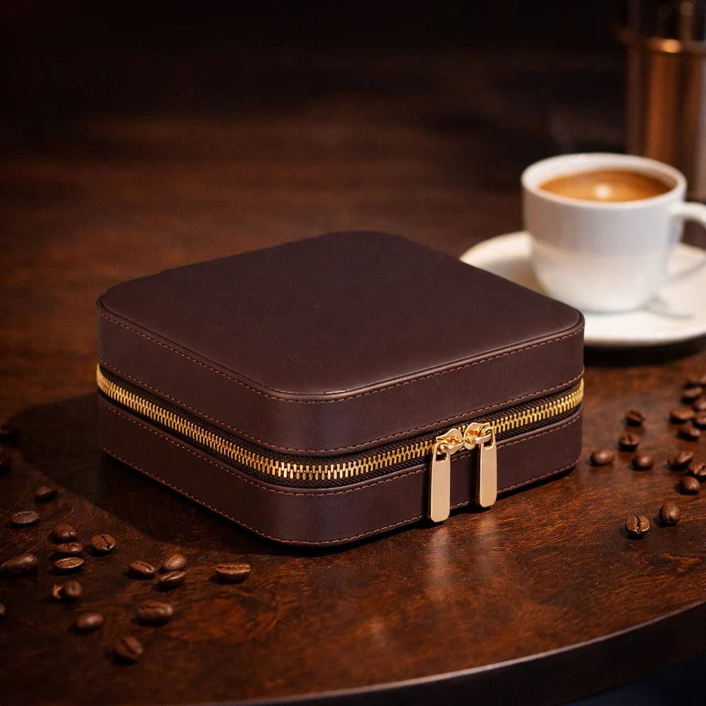 Amanda Lederen Sieradendoos, Medium