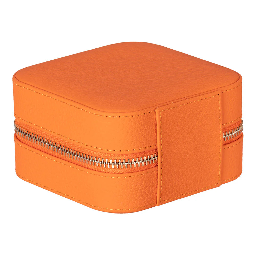 Amanda Lederen Sieradendoos, Medium