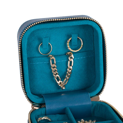 Amanda Lederen Sieradendoos, Medium