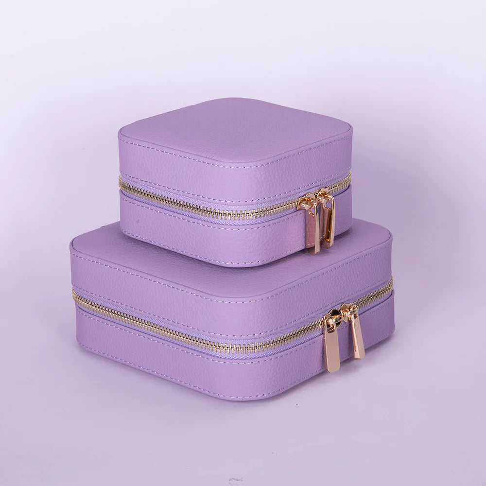 Amanda Lederen Sieradendoos, Medium