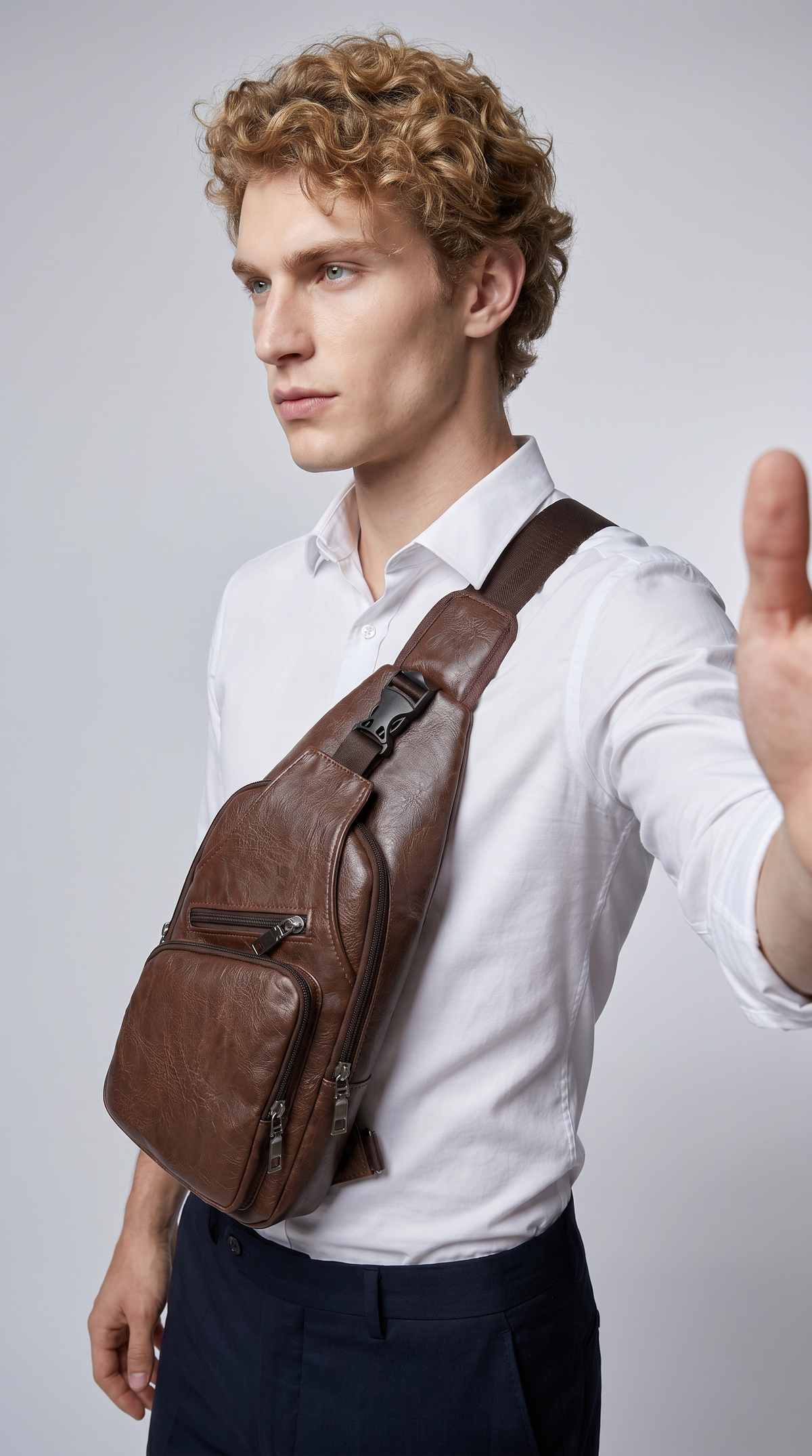 Bruine leren crossbodytas gedragen als crossbodytas