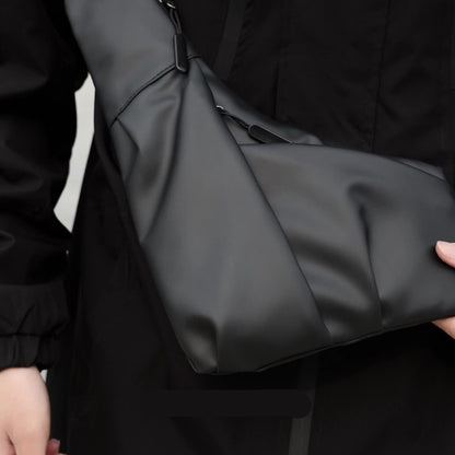 Compacte crossbodytas met verstelbare schouderband