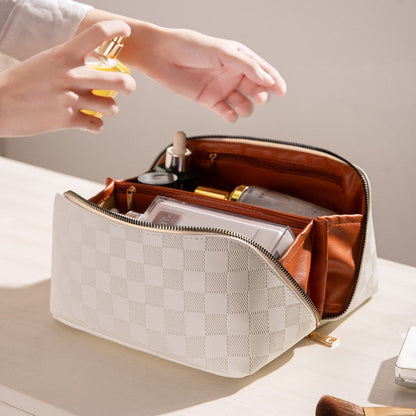 Kunstleren toilettas met meerdere vakken voor cosmetica en verzorgingsproducten